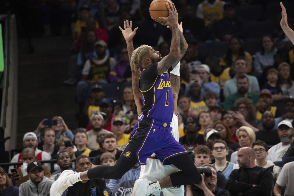 德斯进行直 德斯进行直