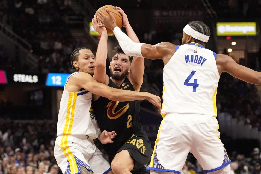 何如此引人 何如此引人